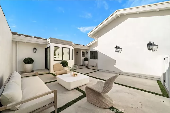 Property Photo:  4 Skysail  CA 92625 