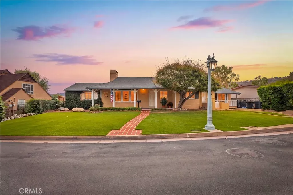 Property Photo:  1731 La Cresta Drive  CA 91103 