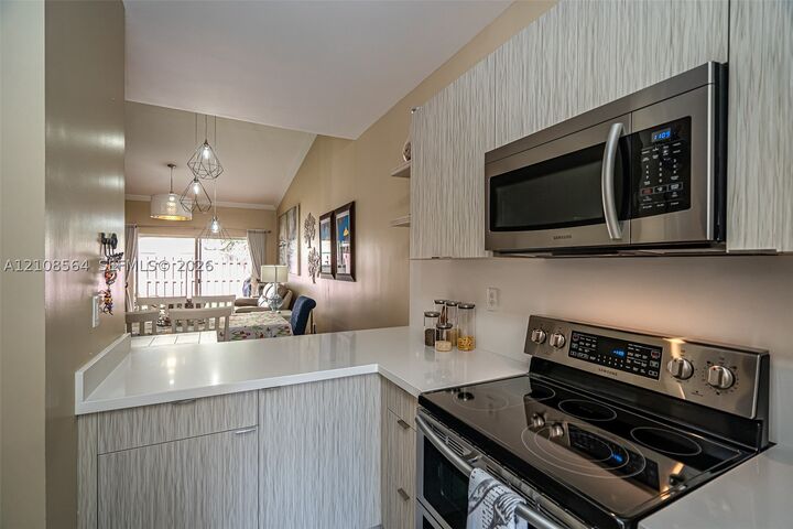 Property Photo:  3111 NW 86th Ave  FL 33351 