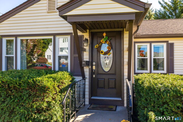 Property Photo:  28 Dix Road  CT 06109 