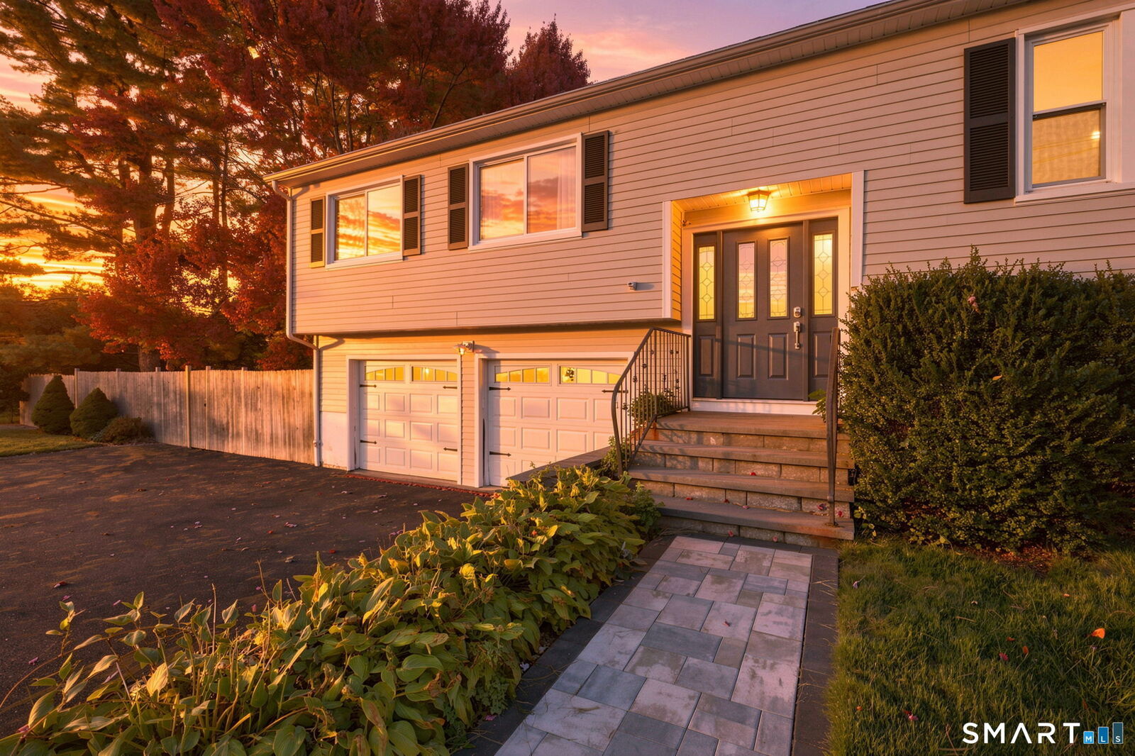 Property Photo:  552 Long Hill Avenue  CT 06484 