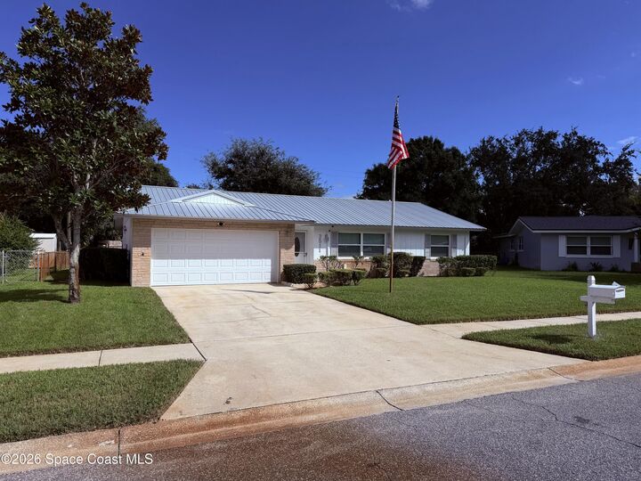 Property Photo:  