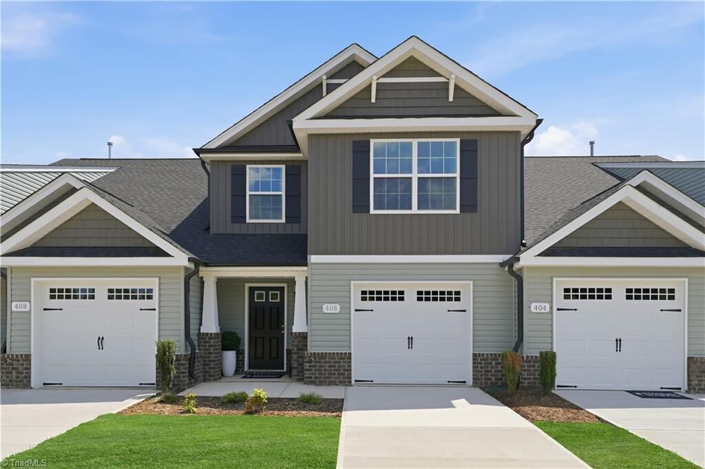 Property Photo:  203 Highlander Terrace  NC 27298 