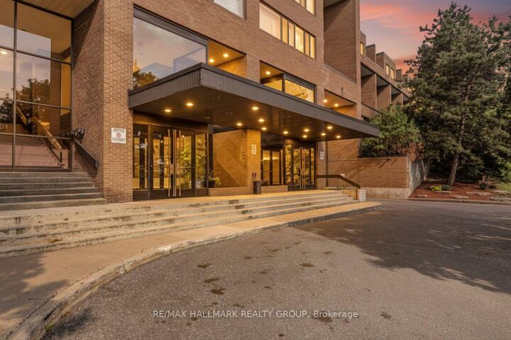 Property Photo:  515 St Laurent Boulevard 810  ON K1K 3X5 