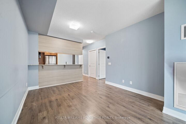 Property Photo:  68 Merton Street 710  ON M4S 0A7 