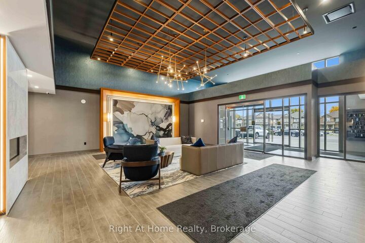 Property Photo:  460 Dundas Street E 321  ON L8B 2A5 
