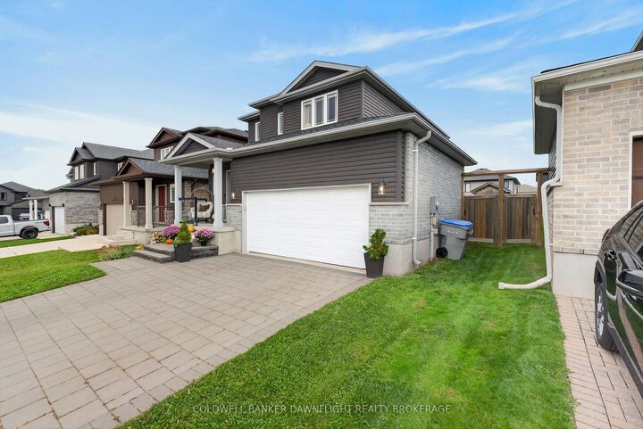 Property Photo:  376 Beech Street  ON N0M 2J0 