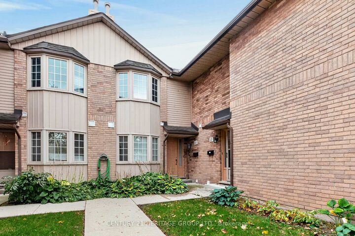 Property Photo:  38 Elora Drive 15  ON L9C 7L3 