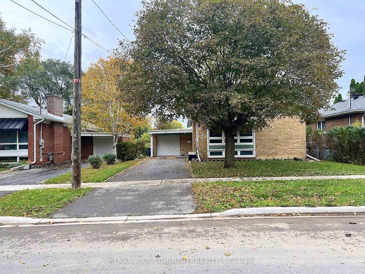 Property Photo:  49 Tedford Drive  ON M1R 1M2 