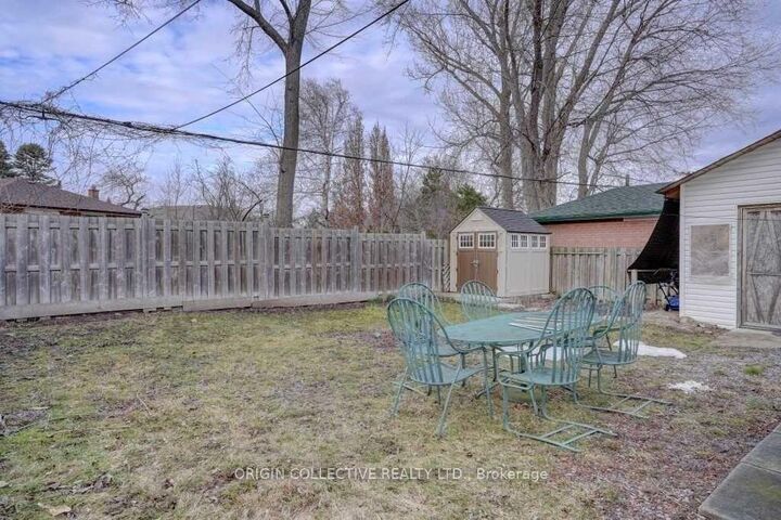 Property Photo:  42 Par Avenue Basement  ON M1G 2G4 