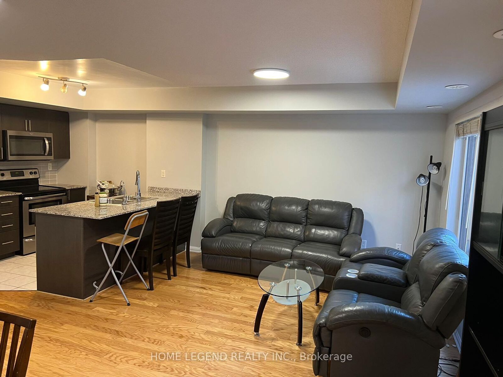 Property Photo:  7 Foundry Avenue 117  ON M6H 0B7 