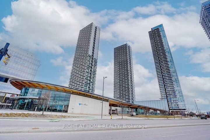 Property Photo:  950 Portage Parkway 4507  ON L4K 0J7 