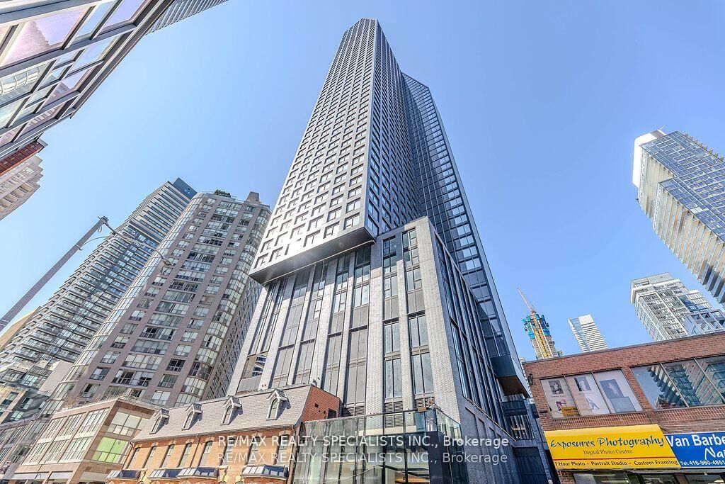 Property Photo:  8 Wellesley Street W 1101  ON M4Y 0J5 