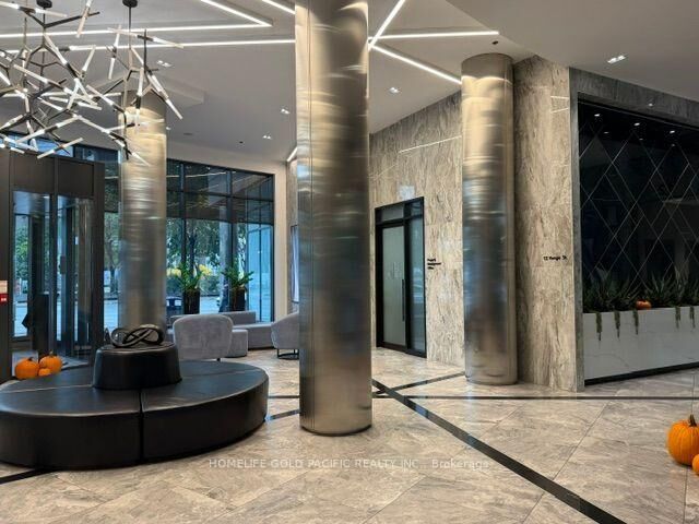 Property Photo:  16 Yonge Street 1413  ON M5E 2A1 
