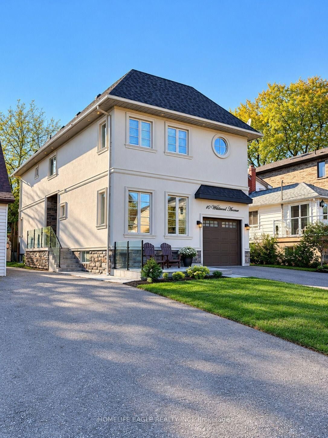 Property Photo:  10 Wildwood Avenue  ON L4E 3B3 
