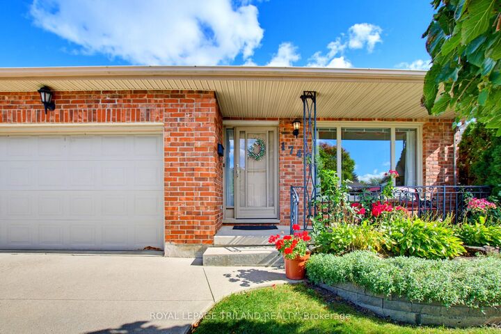 Property Photo:  1749 Jalna Boulevard  ON N6E 3S5 