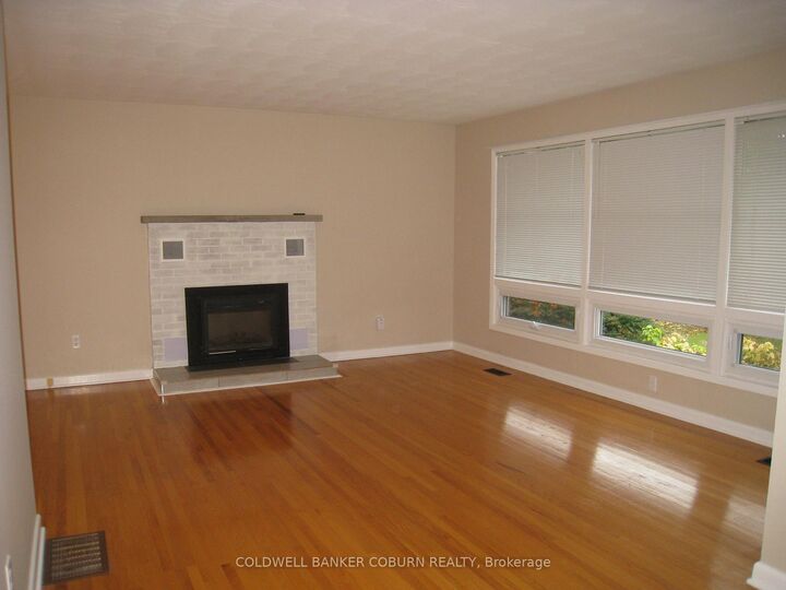 Property Photo:  304 George Street E  ON K0G 1J0 