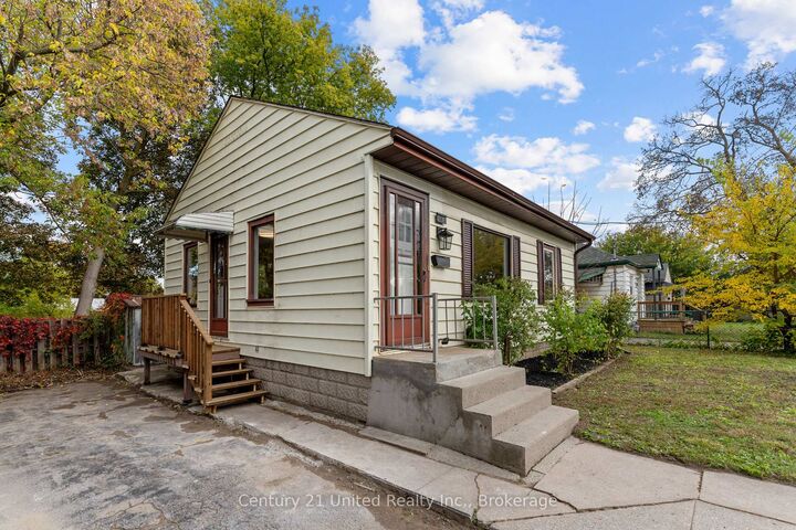 Property Photo:  1026 Braund Place  ON K9J 5B7 
