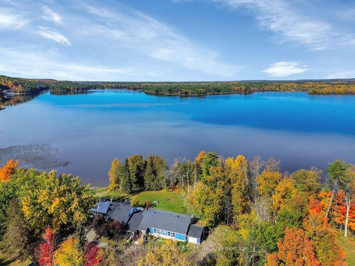 Photo de la propriété:  4494 River Road  ON K7V 3Z8 
