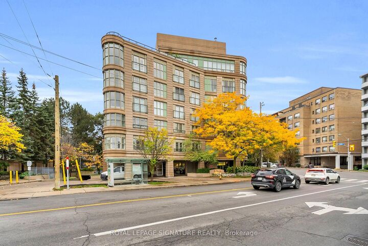 Property Photo:  800 Spadina Road 301  ON M5P 3N2 