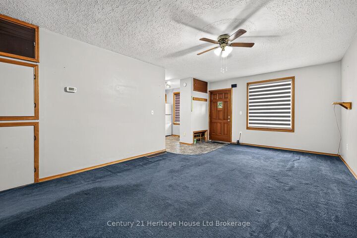 Property Photo:  136 Dover Street  ON N4S 3M1 