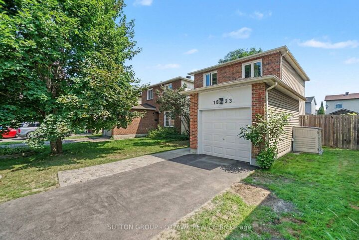 Property Photo:  1833 Brousseau Crescent  ON K1C 2Y5 