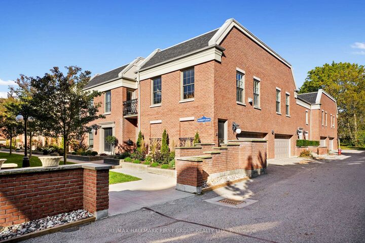 Property Photo:  95 Robert's Row 107  ON K9A 5R5 