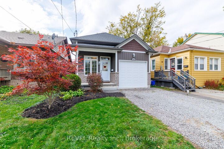 Property Photo: 115 Oakland Avenue ON L3C 2B9