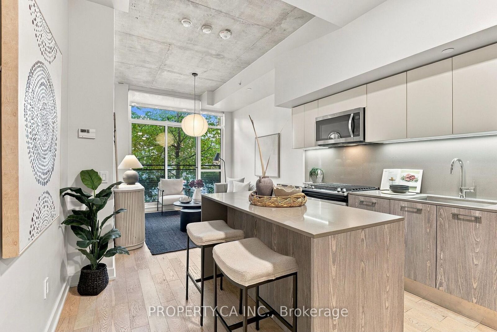 Property Photo:  630 Kingston Road 101  ON M4E 1P9 