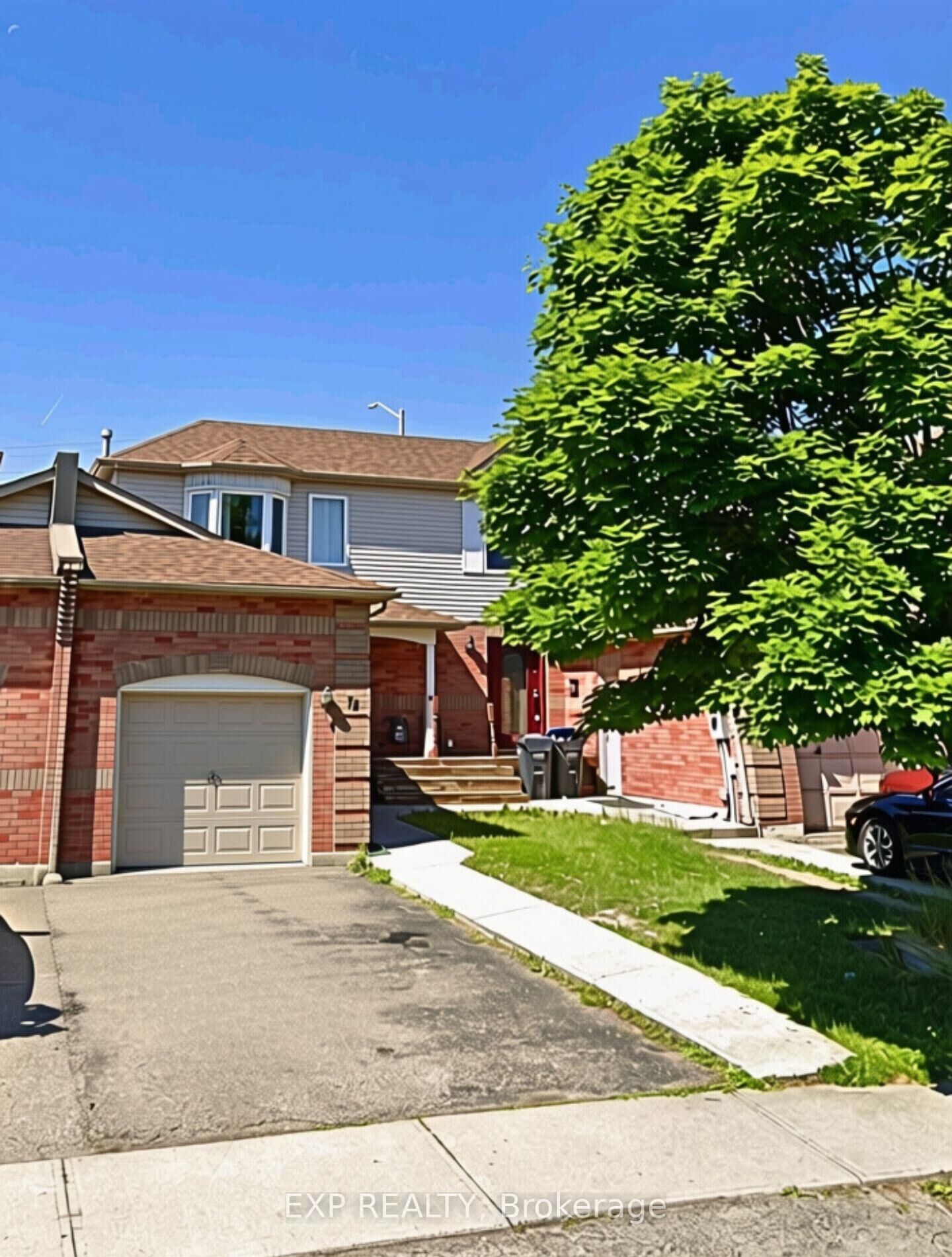 Property Photo:  74 Timberlane Drive  ON L6Y 4V7 