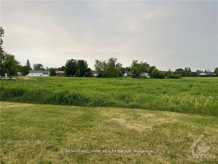Photo de la propriété:  3748 Champlain Street 1  ON K0A 1E0 
