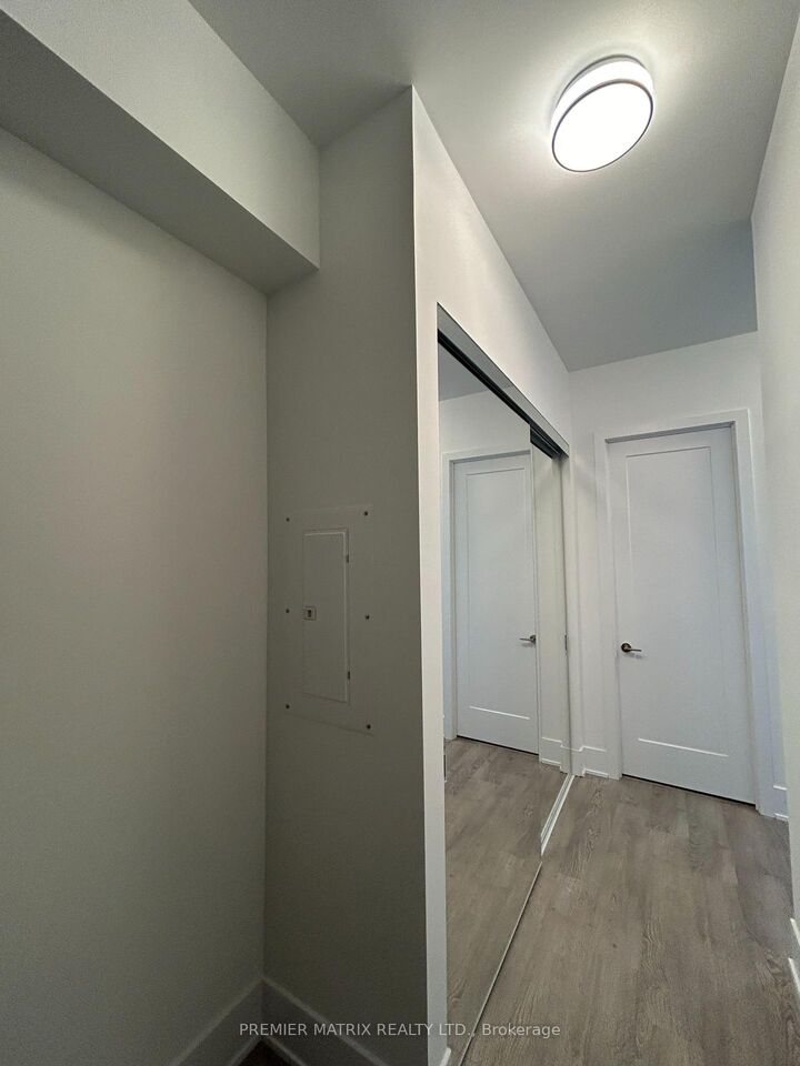 Property Photo:  470 Front Street W 3315  ON M5V 0V6 