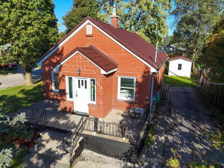Property Photo:  236 Highbury Avenue N  ON N5Z 2W7 