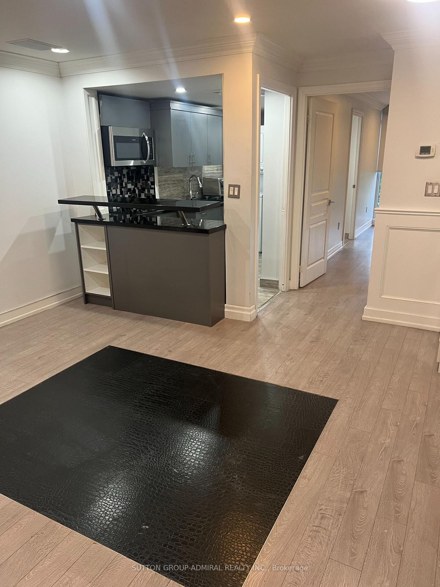 Property Photo:  10 Capreol Court G06  ON M5V 4A6 