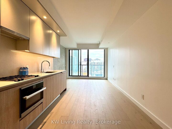 Property Photo:  81 Wellesley Street E 1306  ON M4Y 0C5 