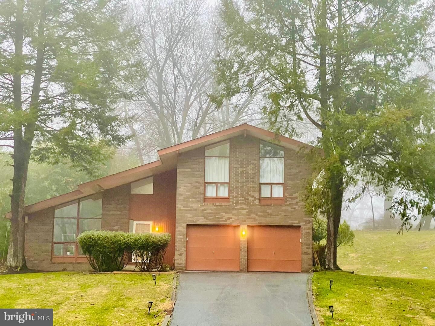 Property Photo:  10838 Braeburn Road  MD 21044 