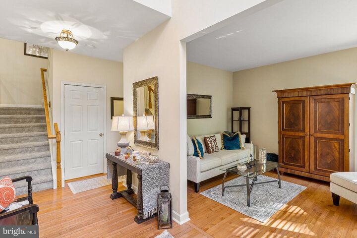 Property Photo:  112 Rittenhouse Drive  NJ 08096 