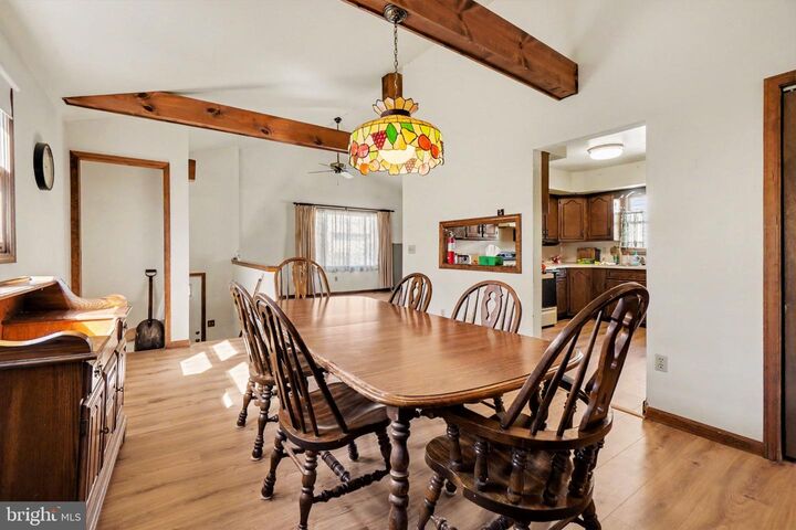 Property Photo: 713 Sterlingworth Terrace PA 18042
