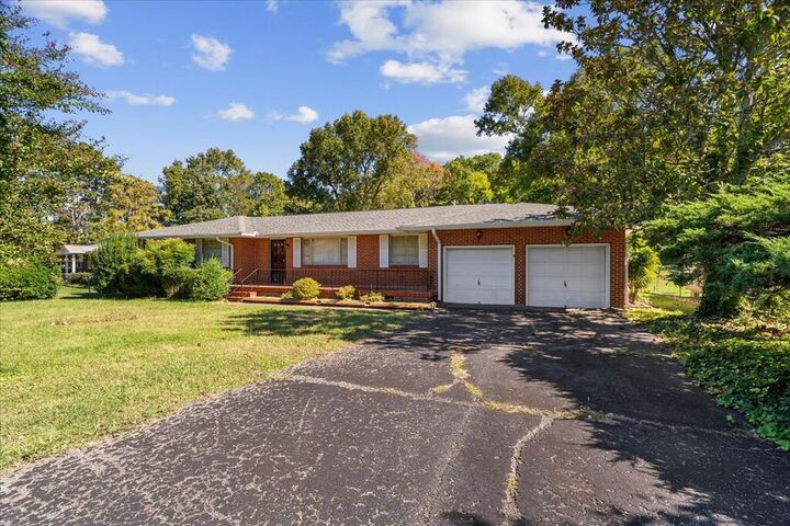 Property Photo: 902 Hogan Road GA 30741