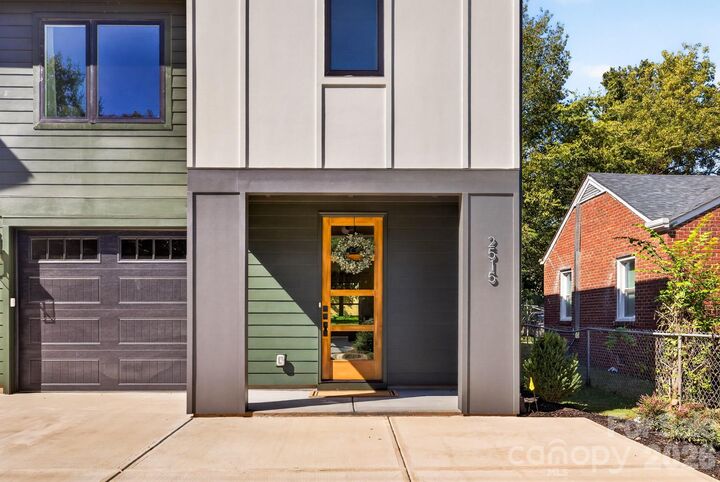 Property Photo:  2515 Grimes Street  NC 28206 