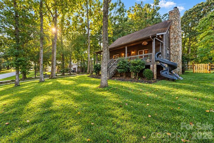 Property Photo:  19810 Schooner Drive  NC 28031 