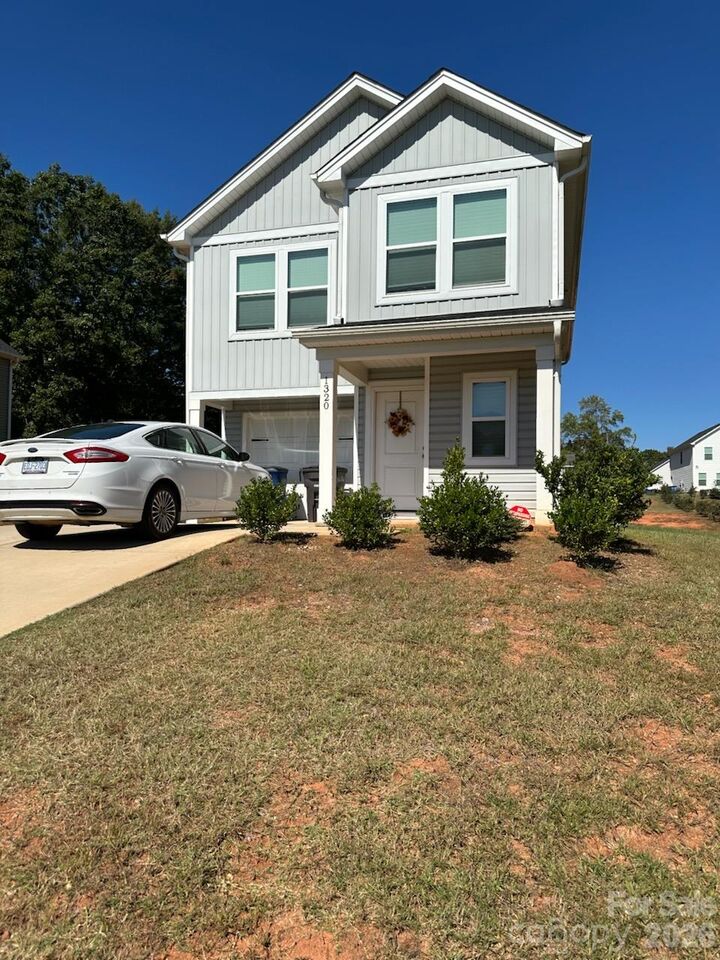 Property Photo:  1316 Yadkin Street  NC 28677 