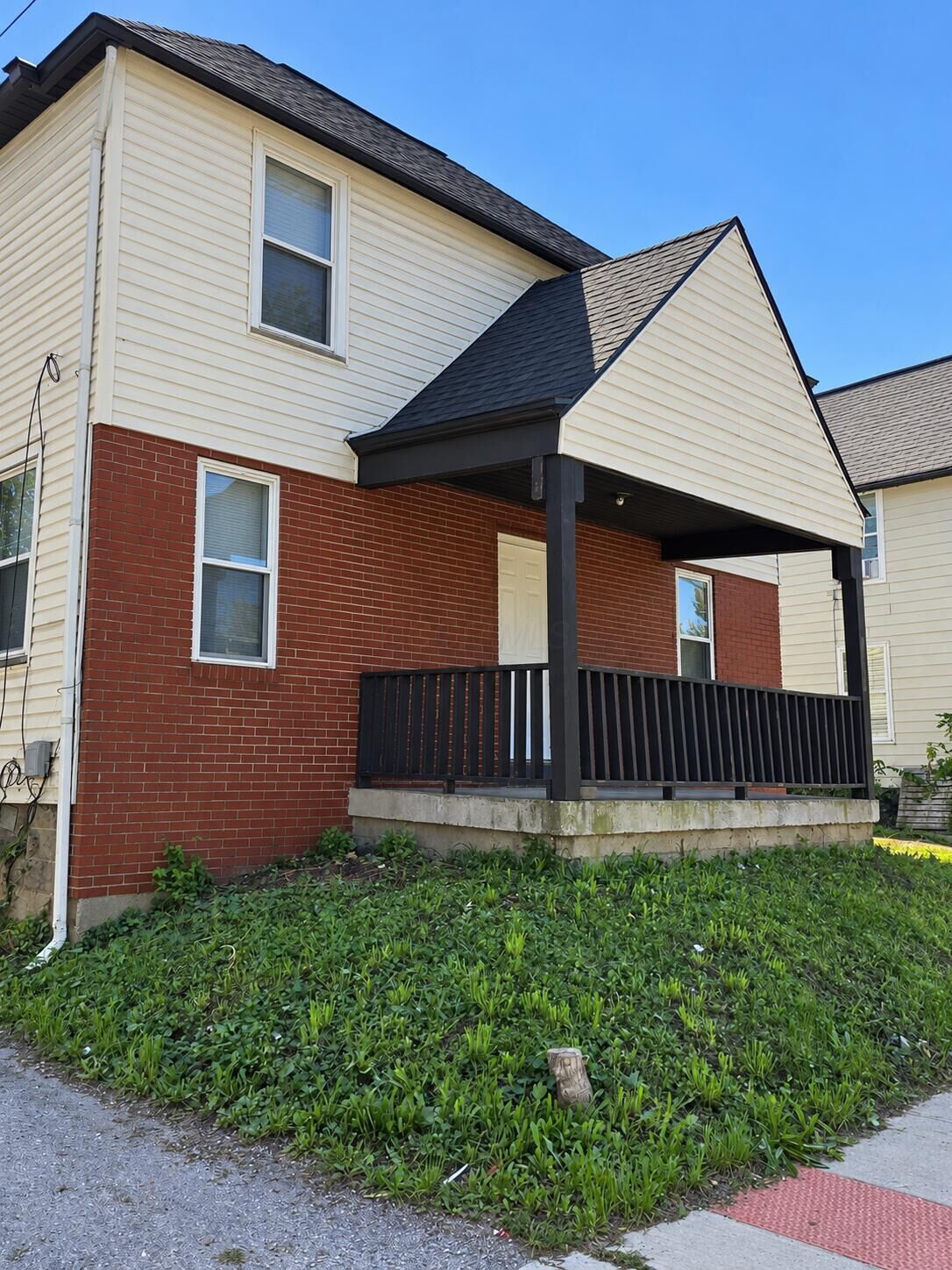 Property Photo:  1301 W Town Street  OH 43222 
