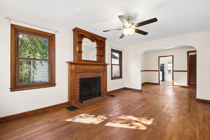 Property Photo:  903 Chelsea Avenue  OH 43209 