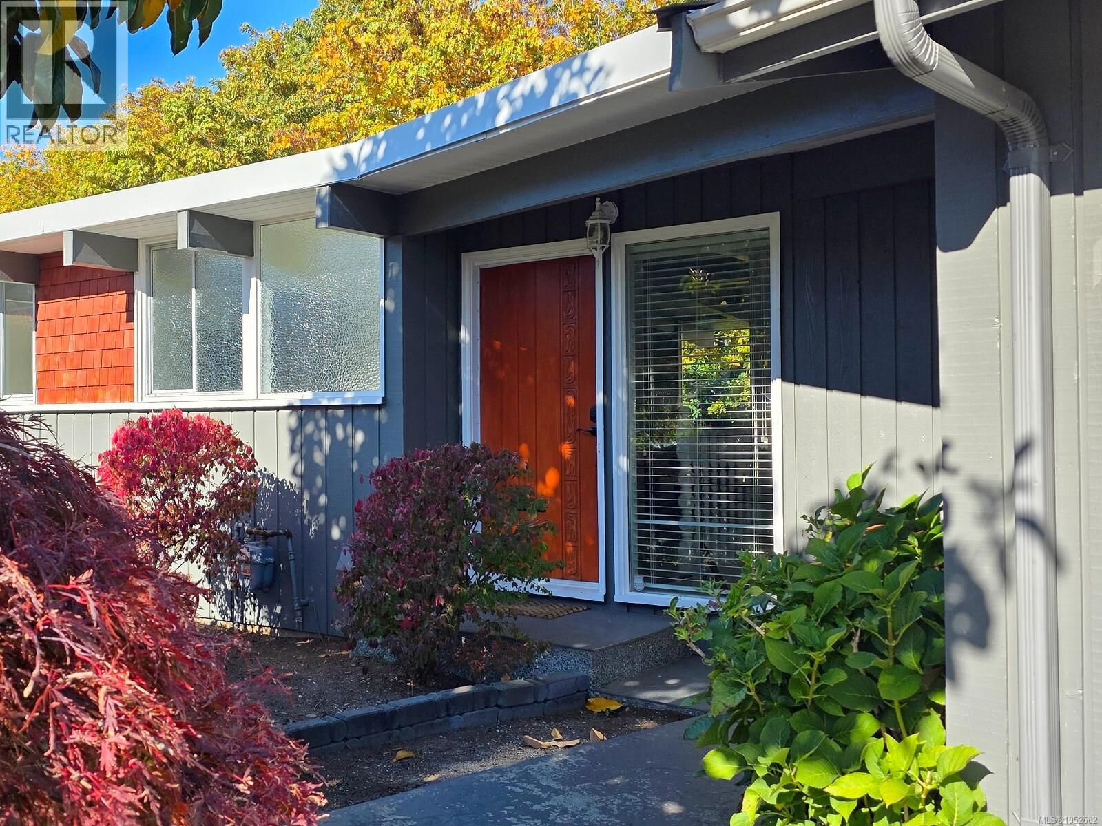 Property Photo:  830 Beach Drive  BC V9S 2Y3 