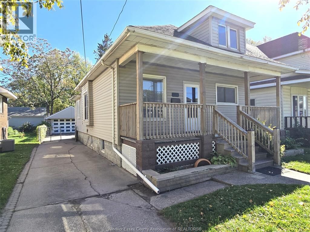 Property Photo: 3515 Sandwich Street ON N9C 1B6