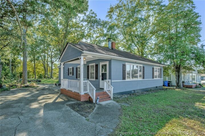 Property Photo:  212 Eastwood Avenue  NC 28301 