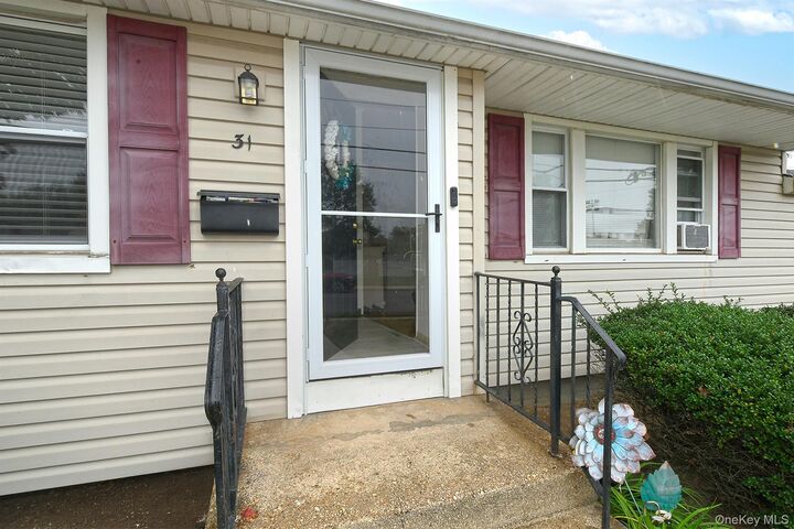 Property Photo:  31 Cherry Lane  NY 11801 