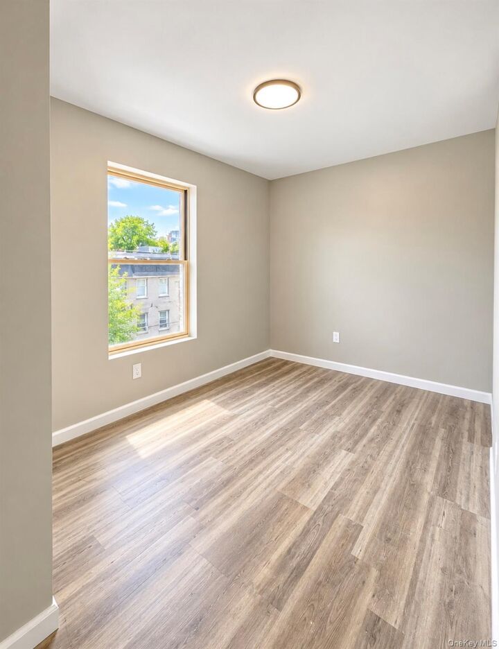 Property Photo:  199 Chambers Street 2  NY 12550 