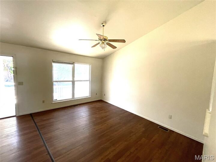 Property Photo: 1113 Central Avenue IL 62002